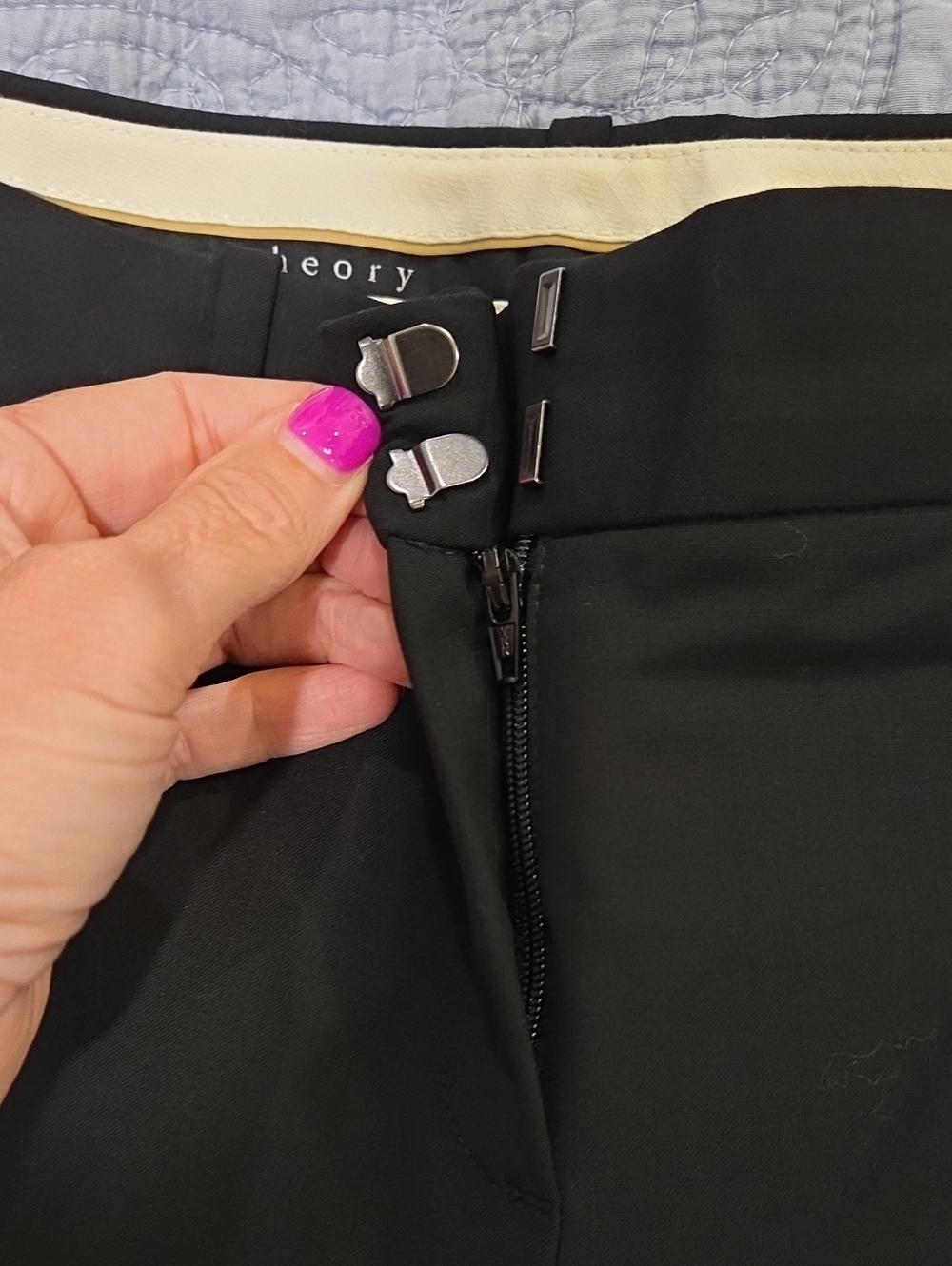 Theory Max C Tailor Dress Pants Black Wool Flare Trousers Size 4📝 - Picture 7 of 13